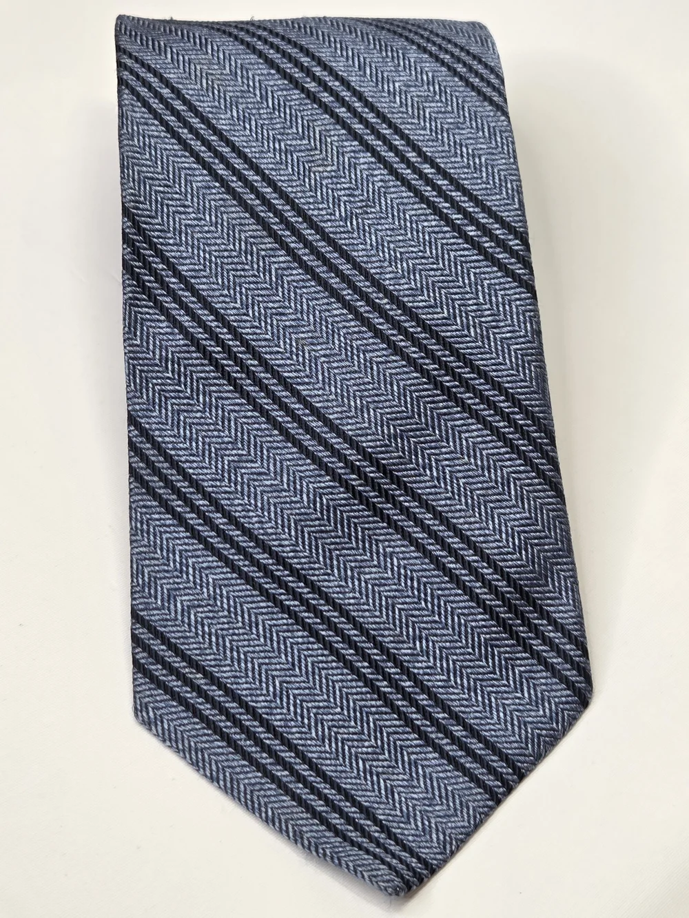 Faconnable Mens Navy Blue Herringbone Black Striped 100% Silk XL Tie 3.85